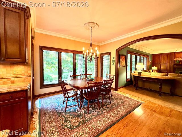 1793 Skyline Drive, Rochester Hills, MI 48306