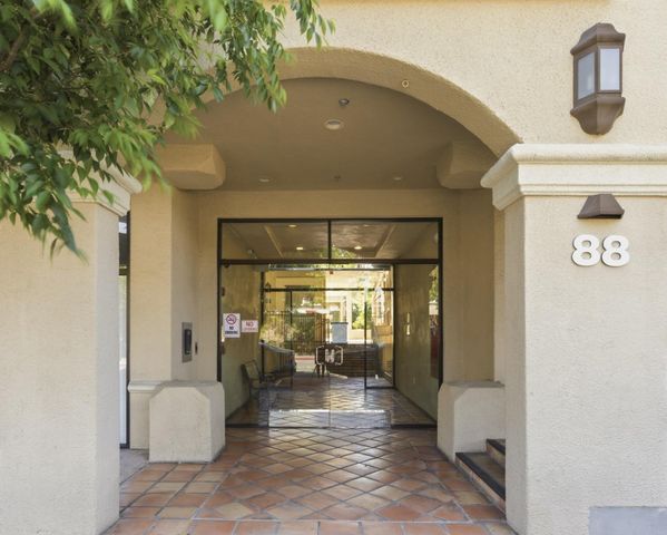 88 17th Avenue 109, San Mateo, CA 94402