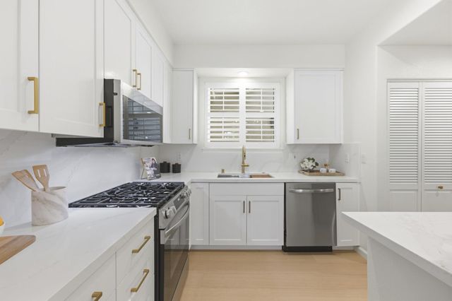 88 17th Avenue 109, San Mateo, CA 94402