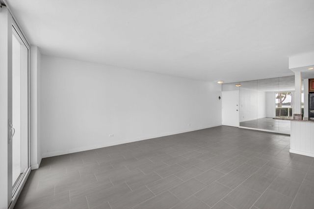 2800 N Flagler Drive 202, West Palm Beach, FL 33407