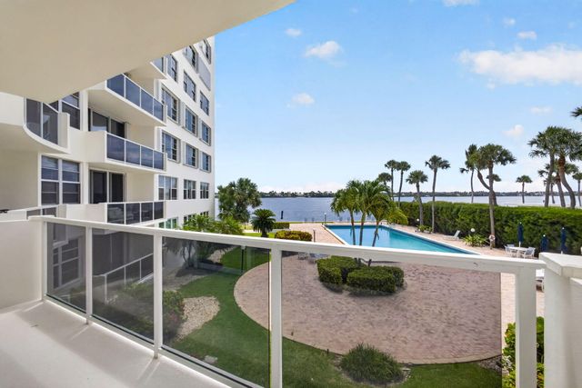 2800 N Flagler Drive 202, West Palm Beach, FL 33407