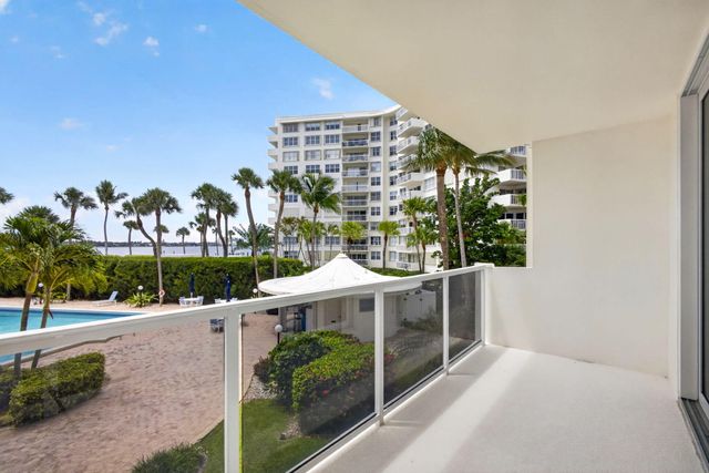 2800 N Flagler Drive 202, West Palm Beach, FL 33407