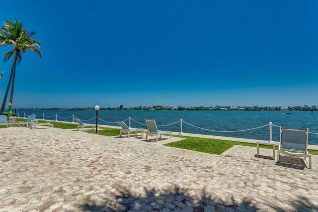 2800 N Flagler Drive 202, West Palm Beach, FL 33407
