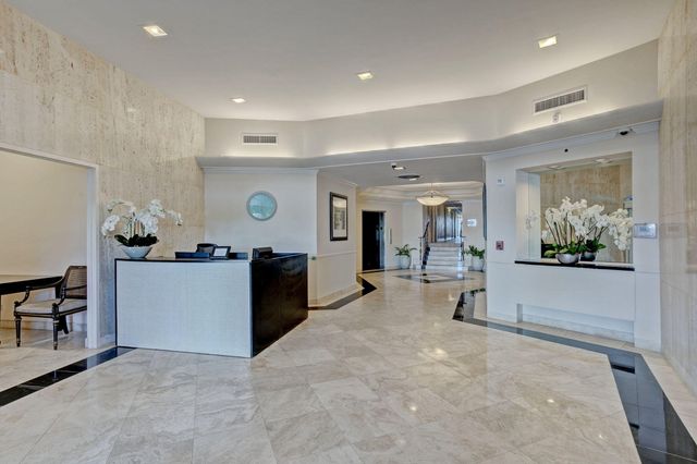 2800 N Flagler Drive 202, West Palm Beach, FL 33407