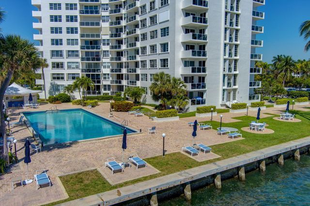 2800 N Flagler Drive 202, West Palm Beach, FL 33407