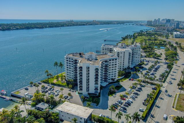 2800 N Flagler Drive 202, West Palm Beach, FL 33407