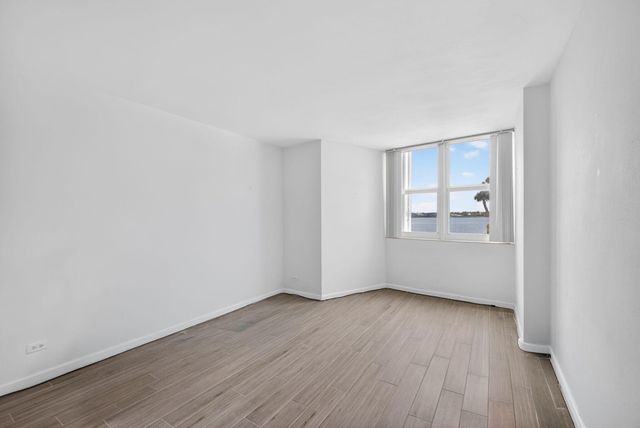 2800 N Flagler Drive 202, West Palm Beach, FL 33407