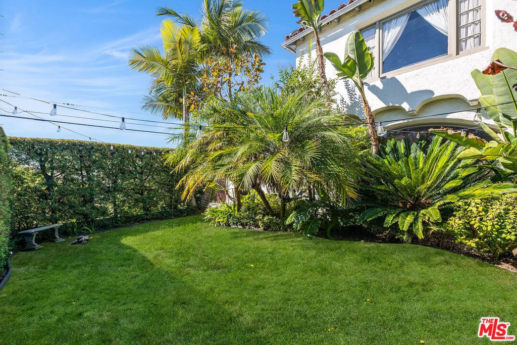 1361 S Tremaine Avenue, Los Angeles, CA 90019 — photo 5