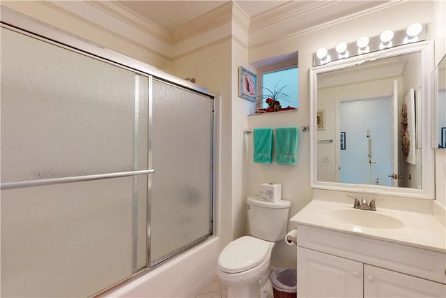 235 Grand Royale Circle 204, Vero Beach, FL 32962