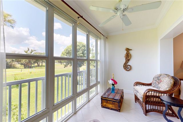 235 Grand Royale Circle 204, Vero Beach, FL 32962