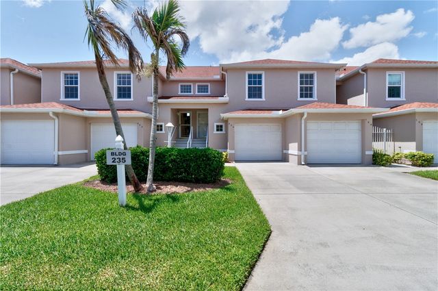 235 Grand Royale Circle 204, Vero Beach, FL 32962