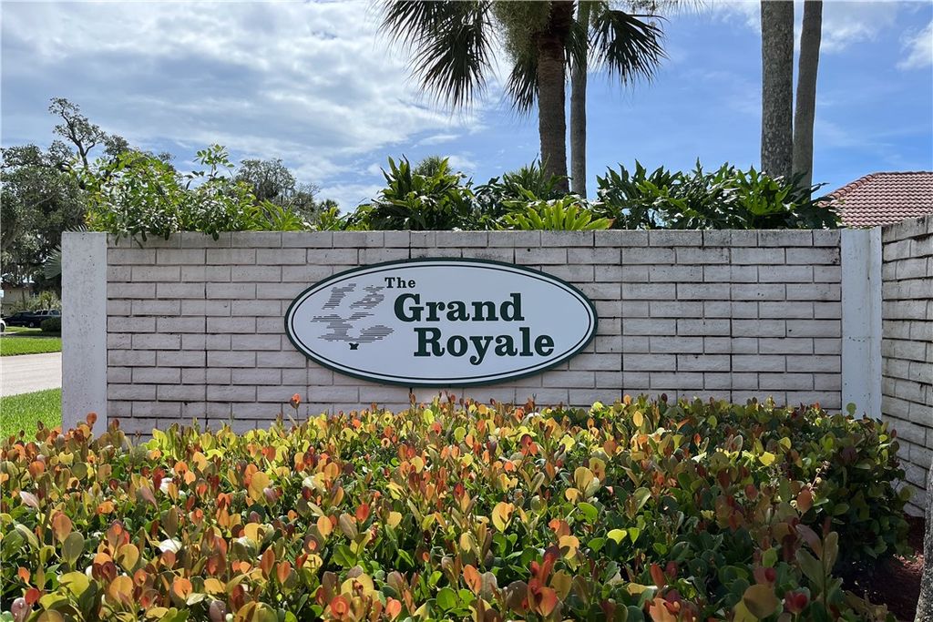 235 Grand Royale Circle 204, Vero Beach, FL 32962
