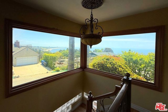 227 Quadro Vecchio Drive, Pacific Palisades (los Angeles), CA 90272