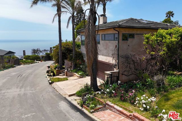 227 Quadro Vecchio Drive, Pacific Palisades (los Angeles), CA 90272