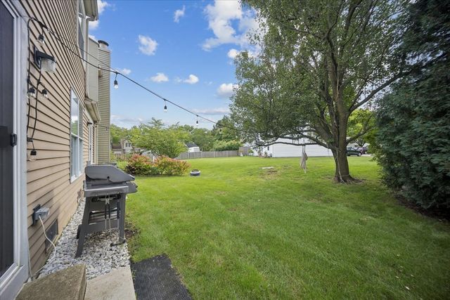 1452 N Chelsea Avenue, Palatine, IL 60067