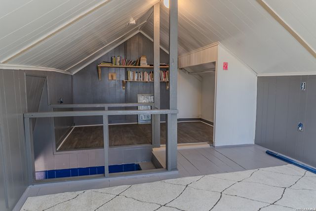 918 new laredo, San Antonio, TX 78211