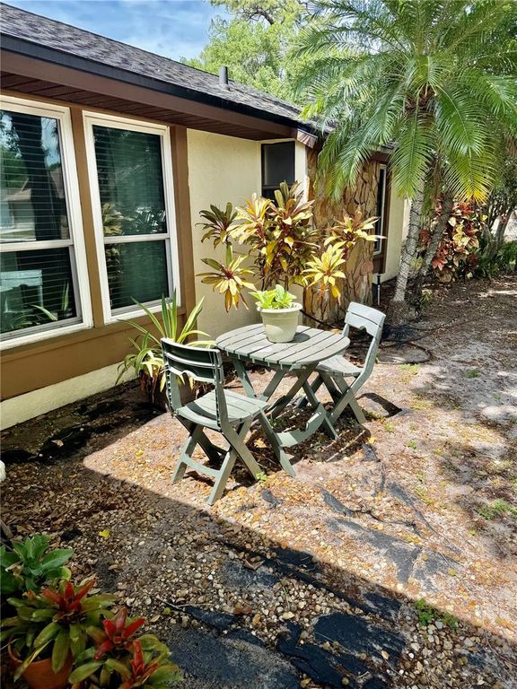 Image 3 of property listing at 15116 TRAIL CREEK PLACE, Tampa, FL 33625