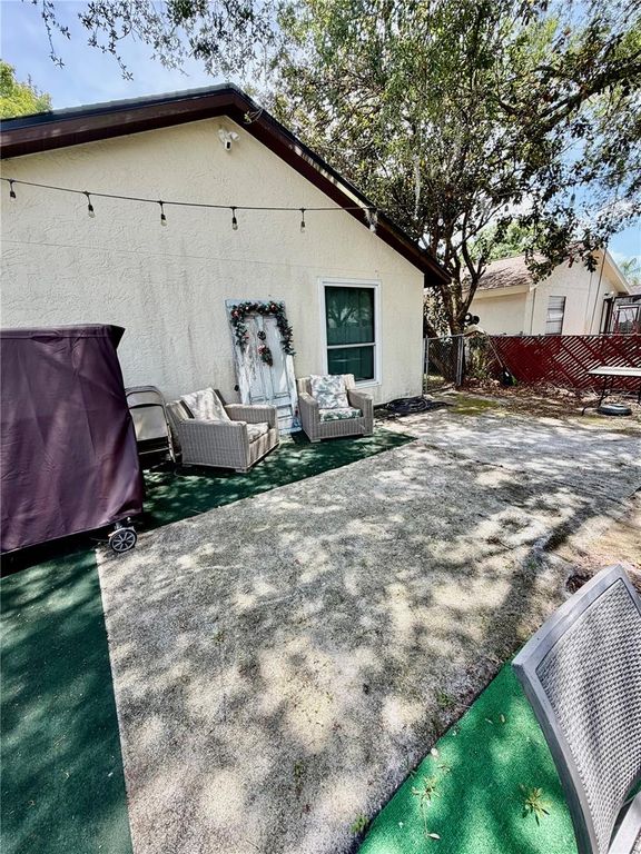 Image 30 of property listing at 15116 TRAIL CREEK PLACE, Tampa, FL 33625