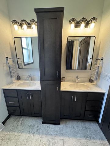 727 Drumlin DRIVE, Kewaskum, WI 53040