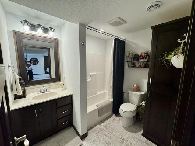 727 Drumlin DRIVE, Kewaskum, WI 53040