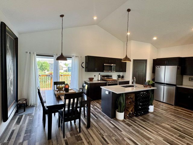 727 Drumlin DRIVE, Kewaskum, WI 53040