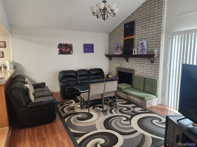 37729 Douglas Court, Sterling Heights, MI 48310