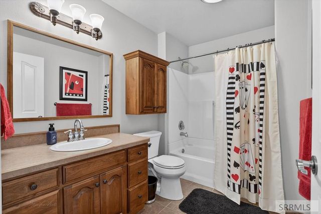 265 La Montagna Strada, Pocatello, ID 83201