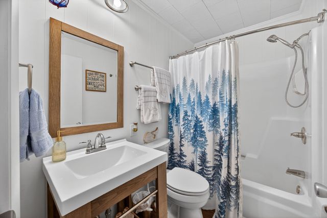 155 Mayberry Dr, Smithville, TN 37166