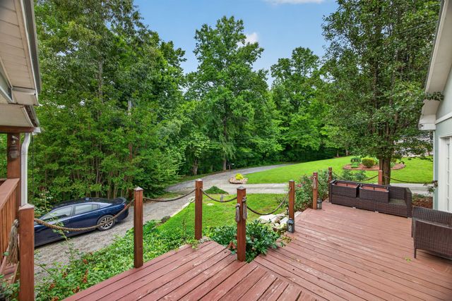 155 Mayberry Dr, Smithville, TN 37166