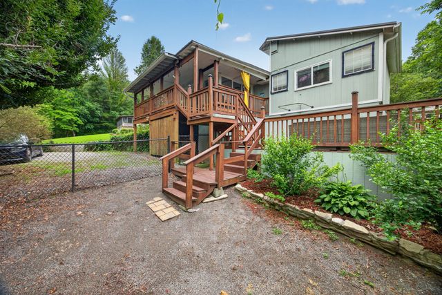 155 Mayberry Dr, Smithville, TN 37166