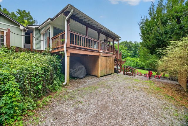 155 Mayberry Dr, Smithville, TN 37166