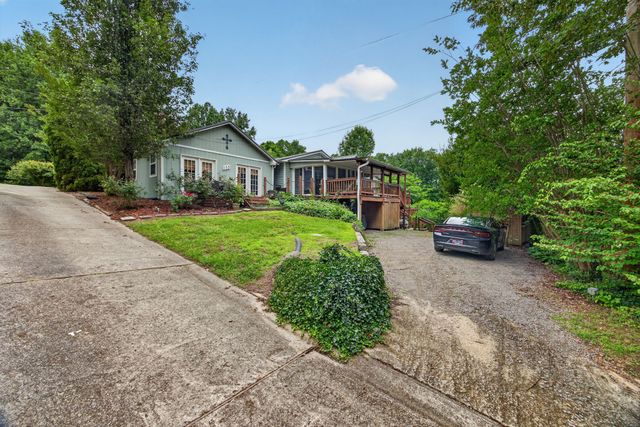 155 Mayberry Dr, Smithville, TN 37166