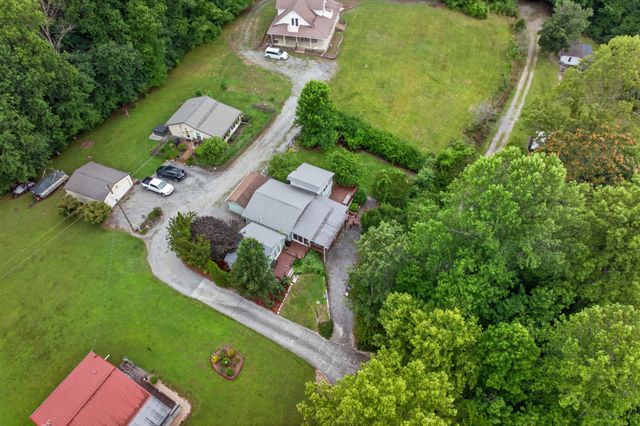 155 Mayberry Dr, Smithville, TN 37166