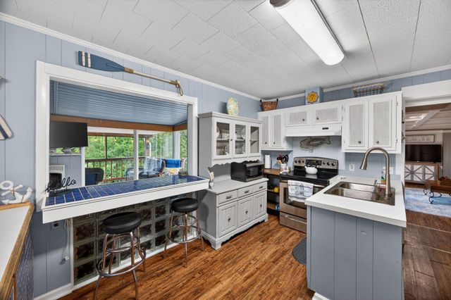155 Mayberry Dr, Smithville, TN 37166