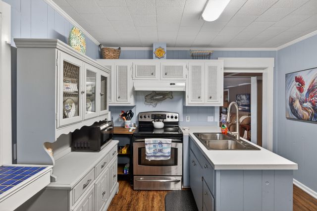 155 Mayberry Dr, Smithville, TN 37166