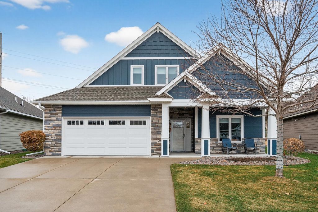 741 South Creek Drive N, Champlin, MN 55316