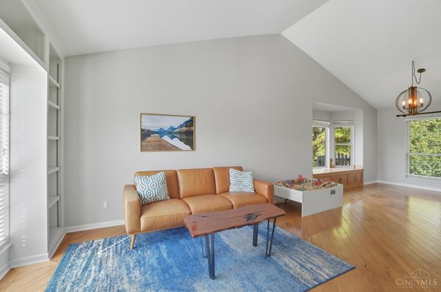 9990 Bentcreek Drive, Symmes Twp, OH 45140