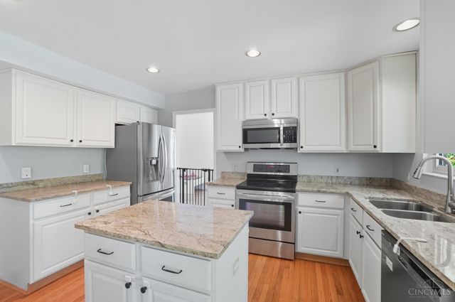 9990 Bentcreek Drive, Symmes Twp, OH 45140