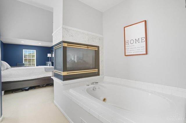 9990 Bentcreek Drive, Symmes Twp, OH 45140