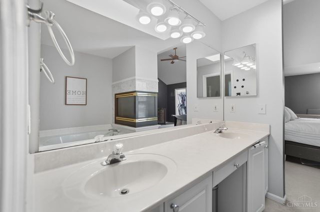 9990 Bentcreek Drive, Symmes Twp, OH 45140