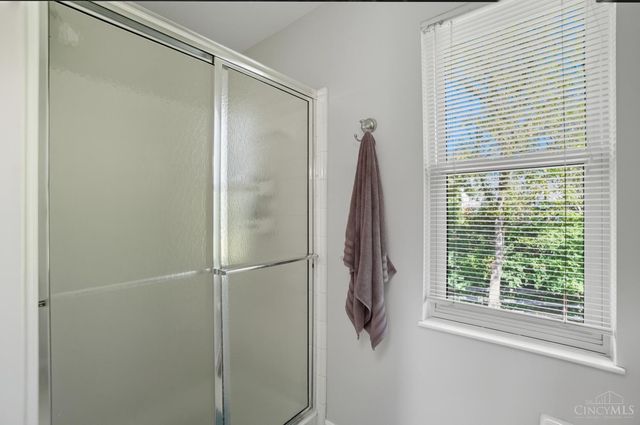 9990 Bentcreek Drive, Symmes Twp, OH 45140