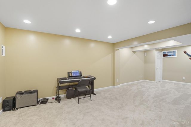 9990 Bentcreek Drive, Symmes Twp, OH 45140