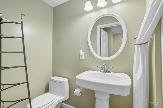 9990 Bentcreek Drive, Symmes Twp, OH 45140