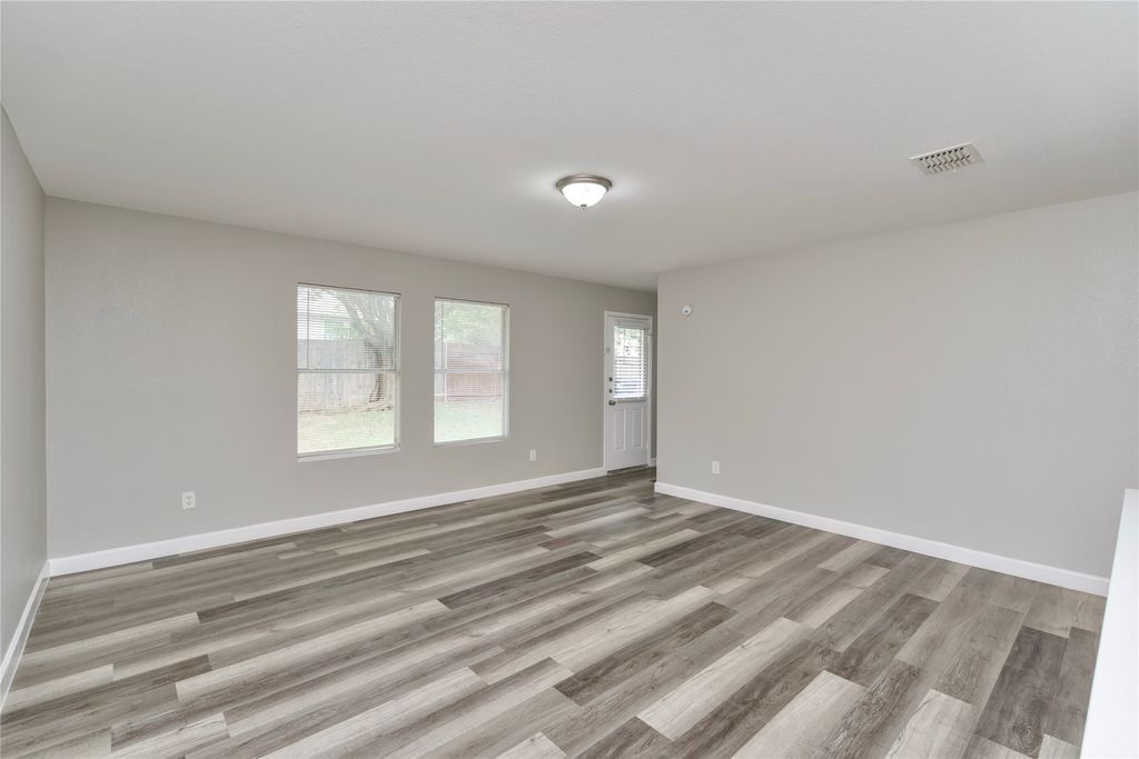 829 Santa Rosa Drive, Fort Worth, TX 76052 — photo 5