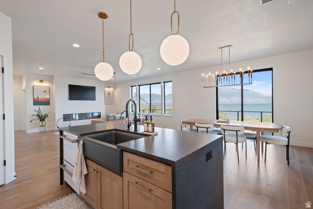 2812 S GREENHEAD DR, Saratoga Springs, UT 84045