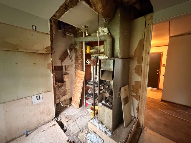 322 SULLIVAN DR, Memphis, TN 38109