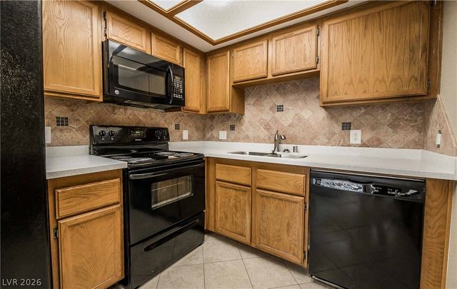 1505 Cedar Rock Lane 201, Las Vegas, NV 89128