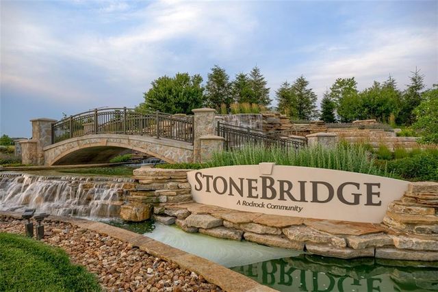 16548 W 166th Place, Olathe, KS 66062