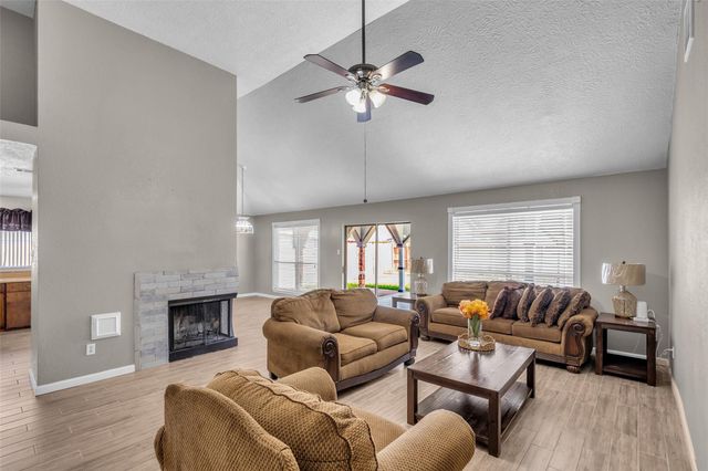 6522 Redding Springs Lane, Houston, TX 77086