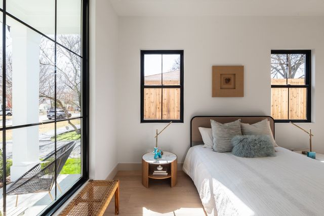 8931 San Fernando Way, Dallas, TX 75218